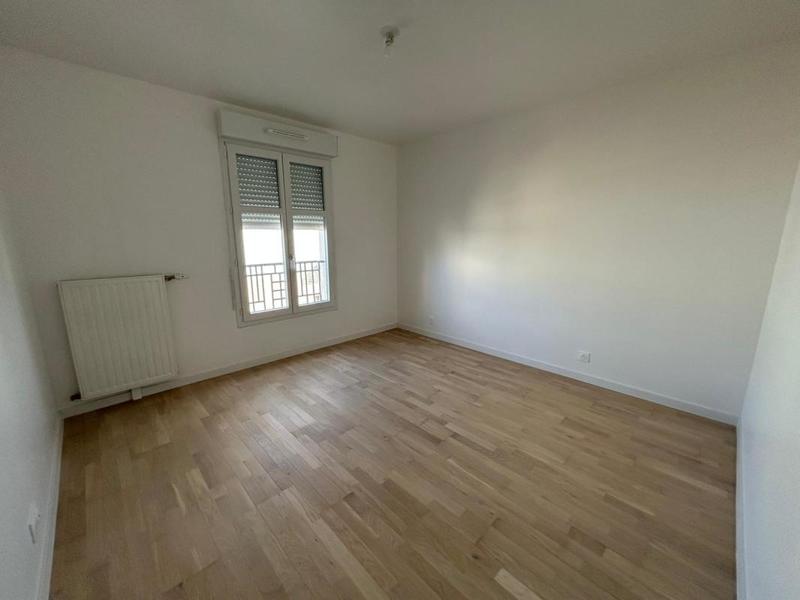 Appartement - 90 m² - 4 pièces