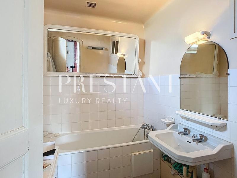 Maison - 285 m² - 7 pièces