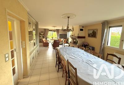 Maison - 235 m² - 7 pièces