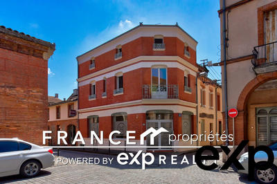 Maison traditionnelle - 167 m² - 6 pièces