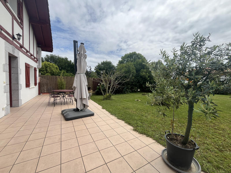 Maison - 218 m² - 5 pièces