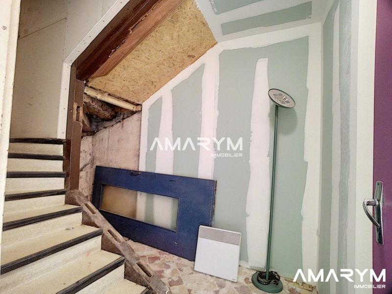 Local d'activité / Entrepôt - 79 m²