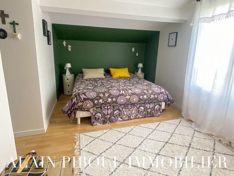 Maison traditionnelle - 156 m² - 6 pièces