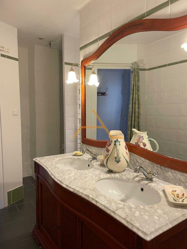 Maison de village - 159 m² - 4 pièces