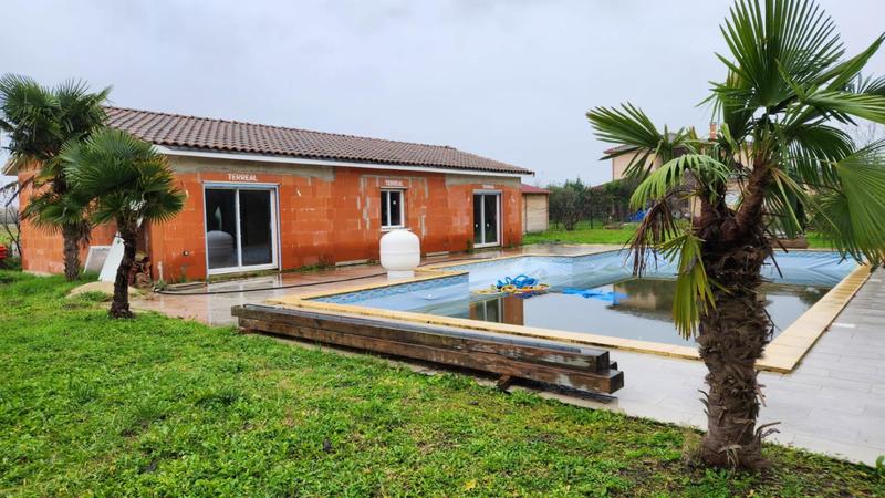 Maison - 99 m² - 4 pièces