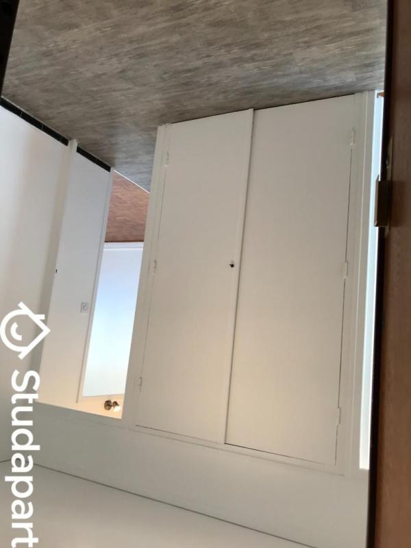 Chambre - 9 m² - 1 pièce