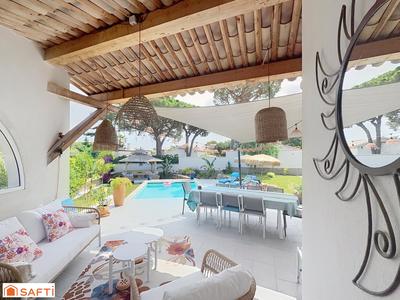 Villa - 163 m² - 6 pièces