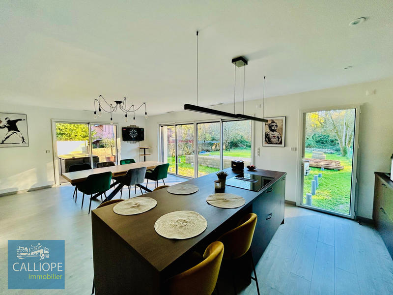 Maison - 136 m² - 6 pièces