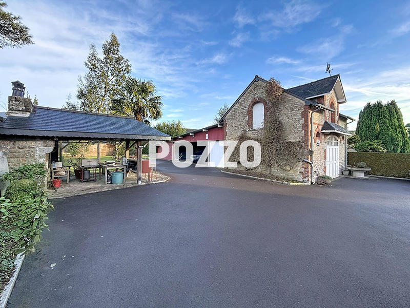 Maison bourgeoise - 337 m² - 12 pièces