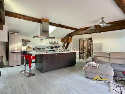 Appartement - 102 m² - 3 pièces