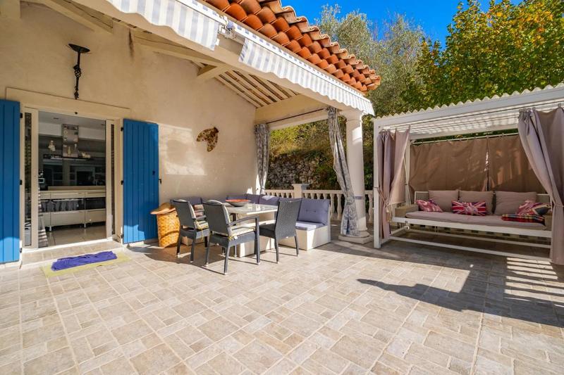 Maison - 157 m² - 7 pièces