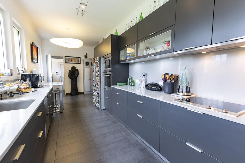 Maison - 350 m² - 9 pièces