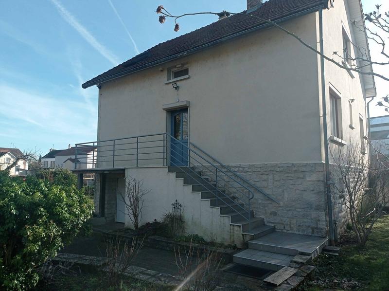 Maison - 150 m² - 5 pièces