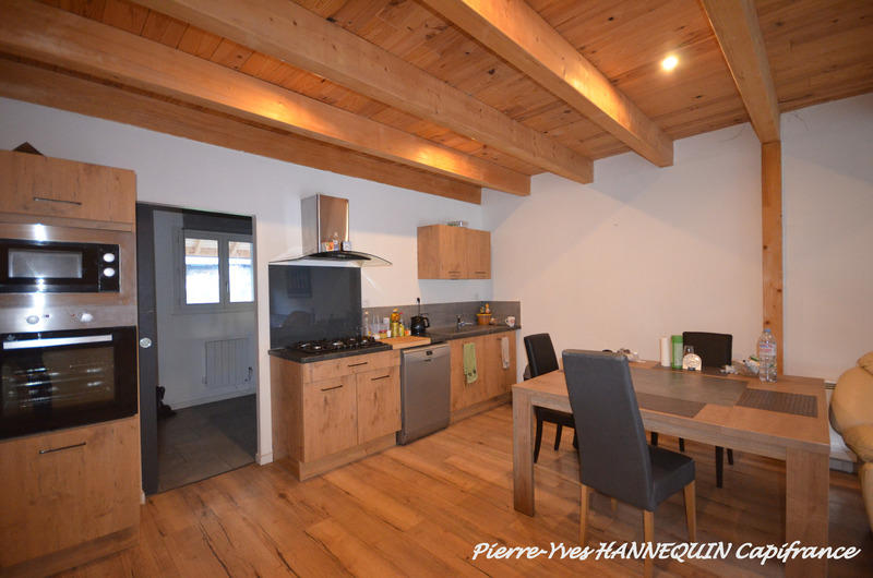 Maison - 187 m² - 7 pièces