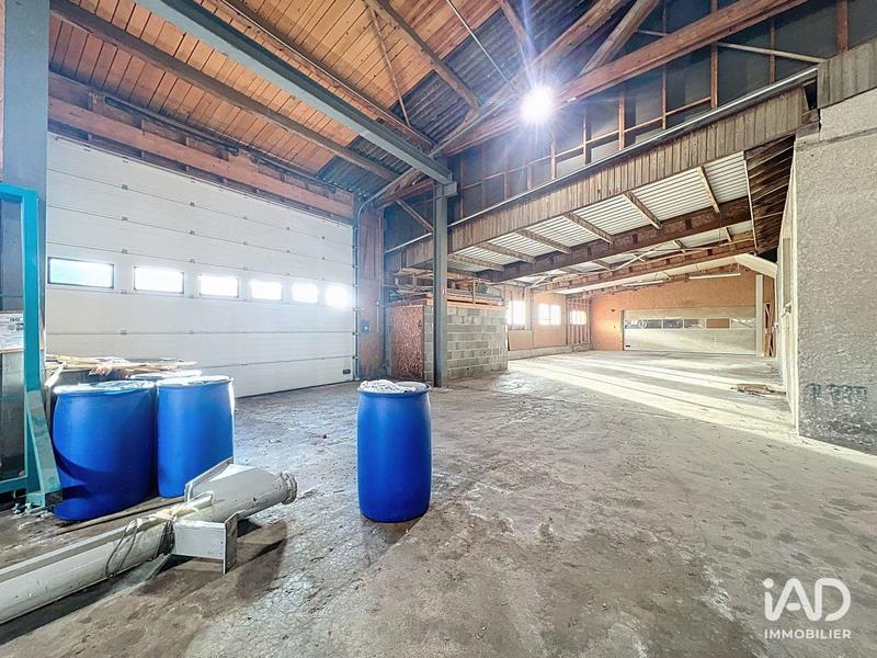 Local commercial - 2 460 m²