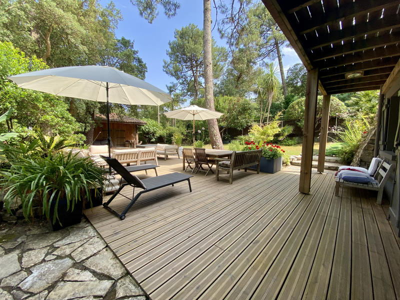 Villa - 200 m² - 8 pièces