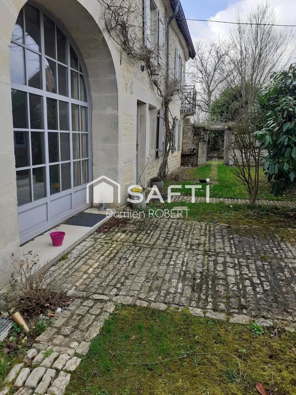 Maison - 350 m² - 8 pièces