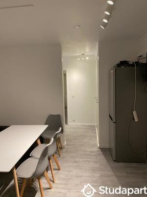 Chambre - 10 m² - 1 pièce