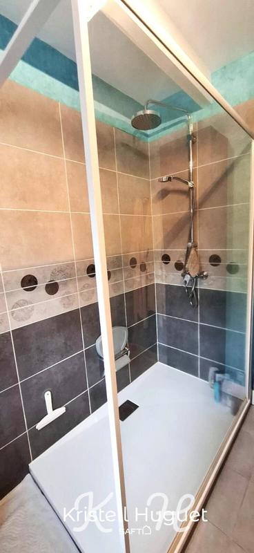 Maison - 195 m² - 9 pièces