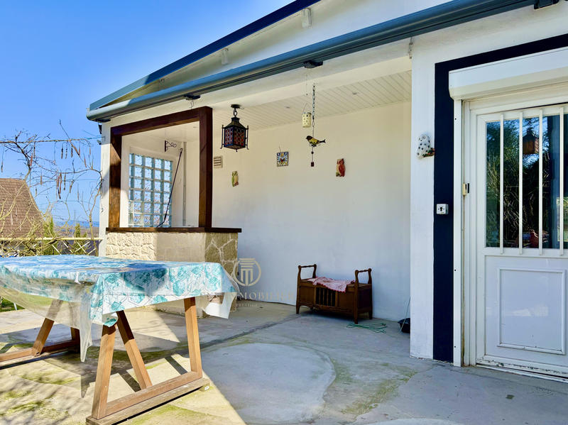 Maison - 206 m² - 9 pièces