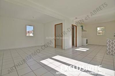 Maison - 98 m² - 5 pièces