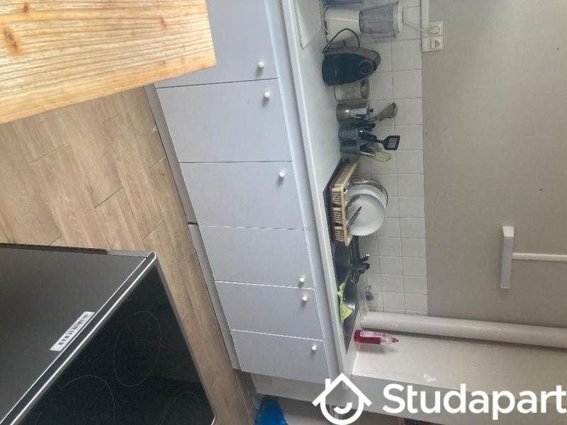 Chambre - 12 m² - 1 pièce