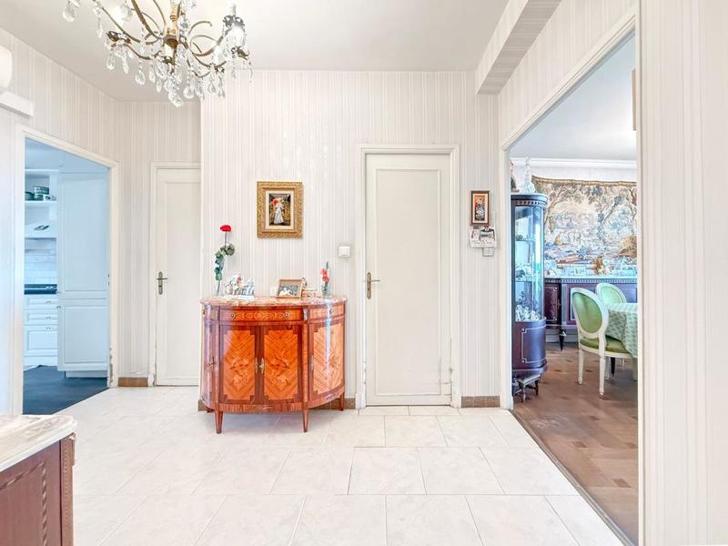 Appartement - 80 m² - 3 pièces