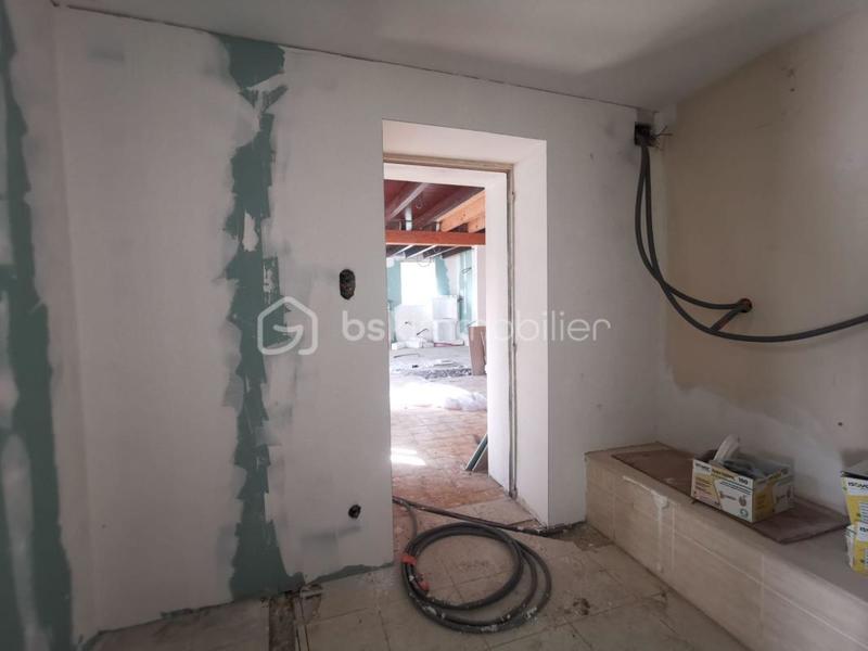 Maison en pierre - 105 m² - 3 pièces