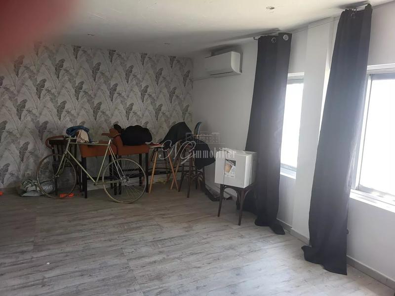 Fonds de commerce - 75 m²