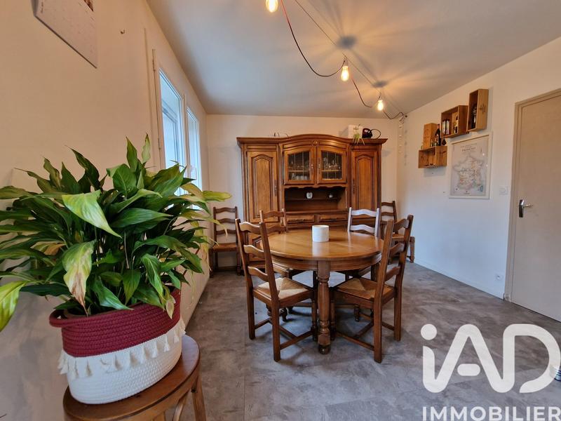 Maison - 98 m² - 4 pièces