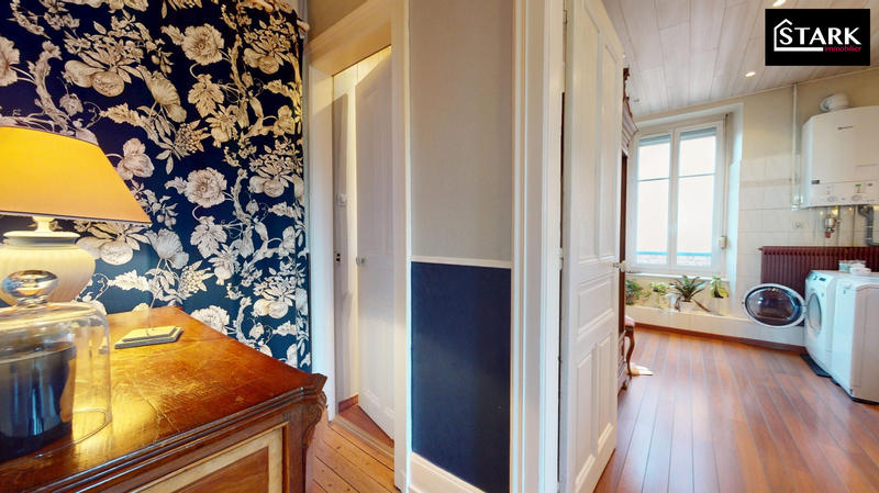 Appartement - 131 m² - 7 pièces