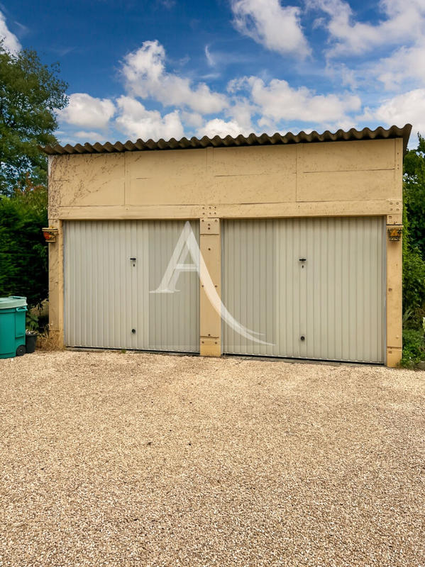 Maison - 122 m² - 7 pièces