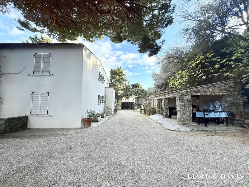 Maison - 168 m² - 7 pièces