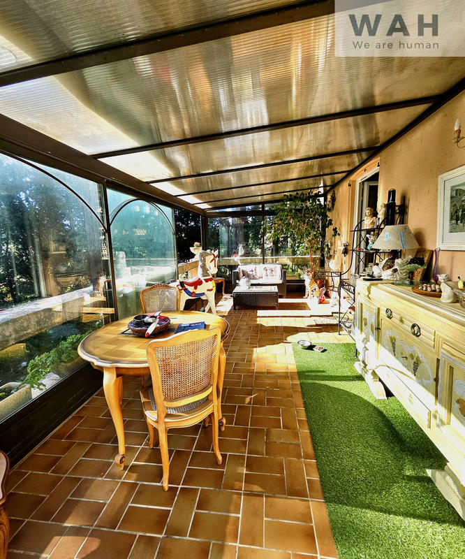 Villa - 152 m² - 8 pièces