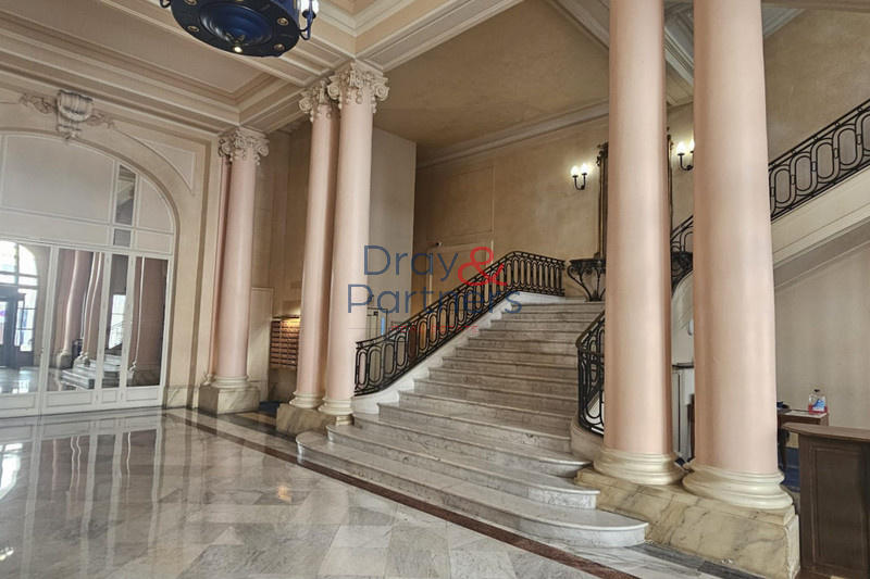 Appartement - 70 m² - 2 pièces