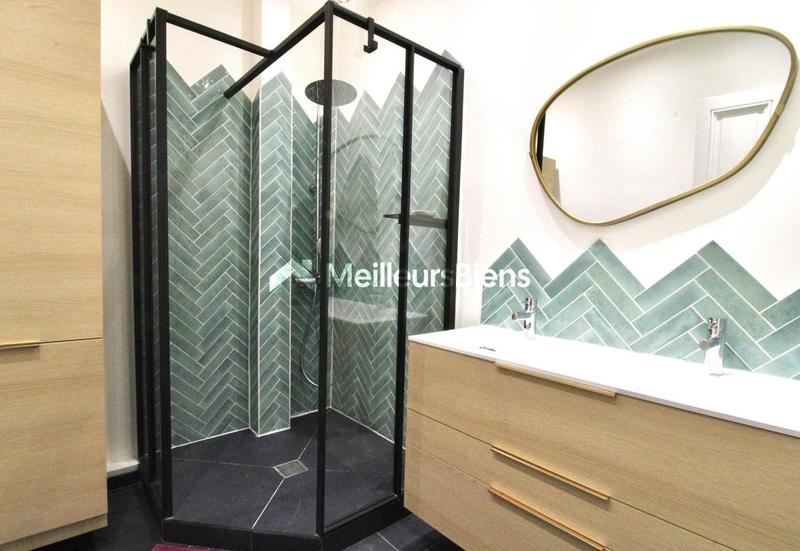 Appartement bourgeois - 117 m² - 4 pièces