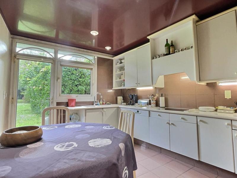 Maison - 212 m² - 8 pièces