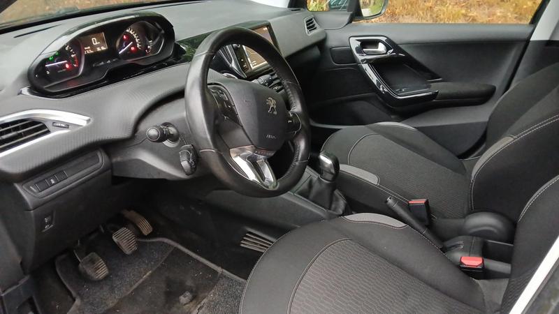 Peugeot 208 1.2 PureTech 82 Style