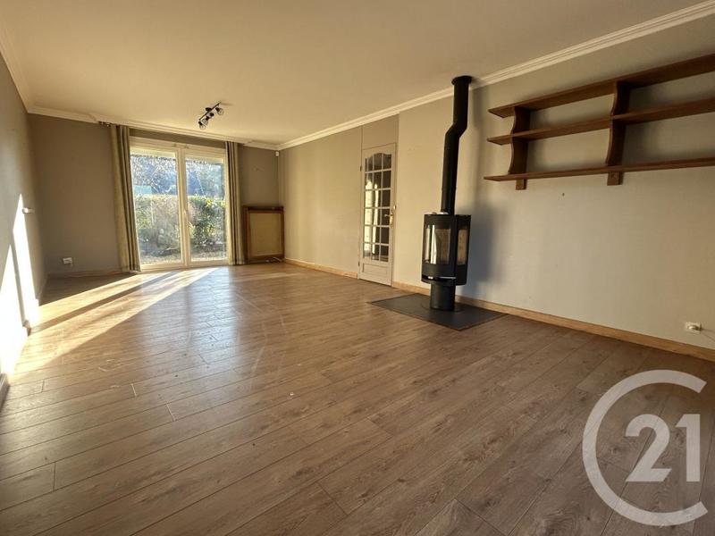 Maison - 96 m² - 5 pièces