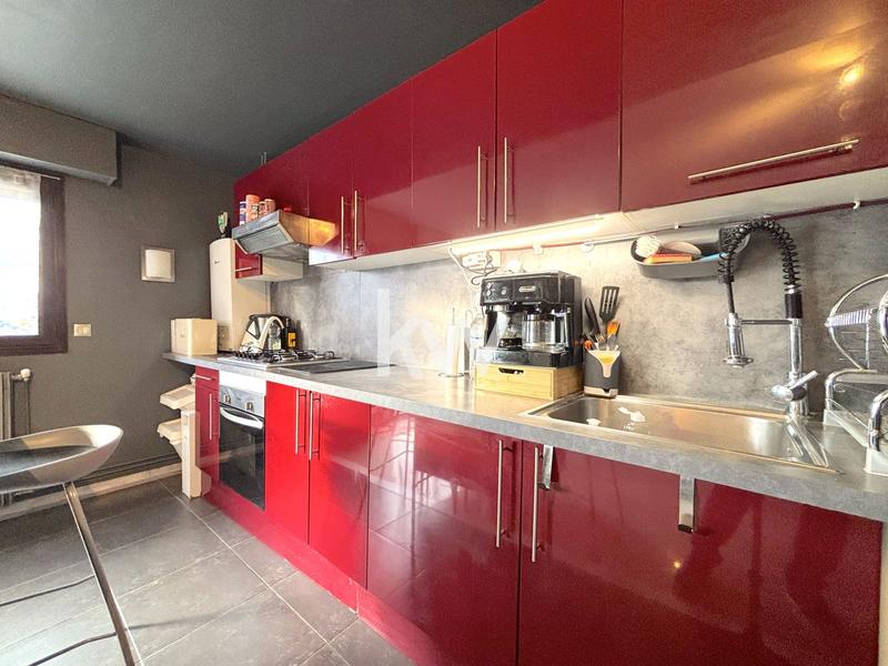 Appartement - 77 m² - 77 pièces