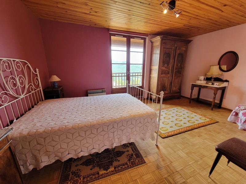 Maison de village - 160 m² - 6 pièces