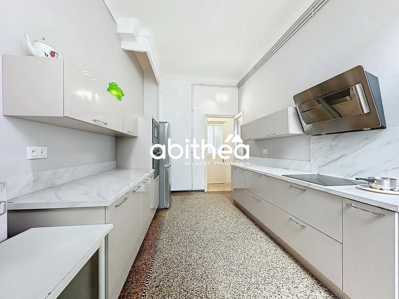 Appartement - 123 m² - 4 pièces