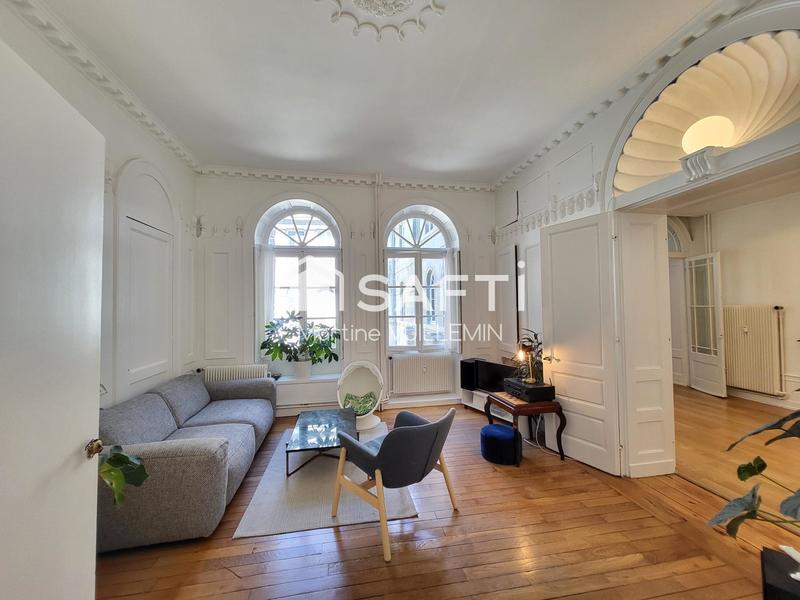 Appartement - 180 m² - 5 pièces