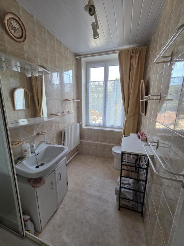 Maison - 300 m² - 6 pièces