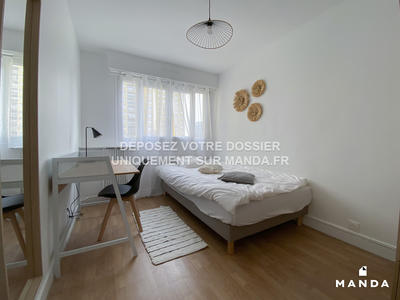 Chambre - 9 m² - 5 pièces