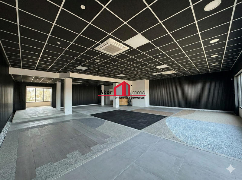 Local commercial - 171 m²