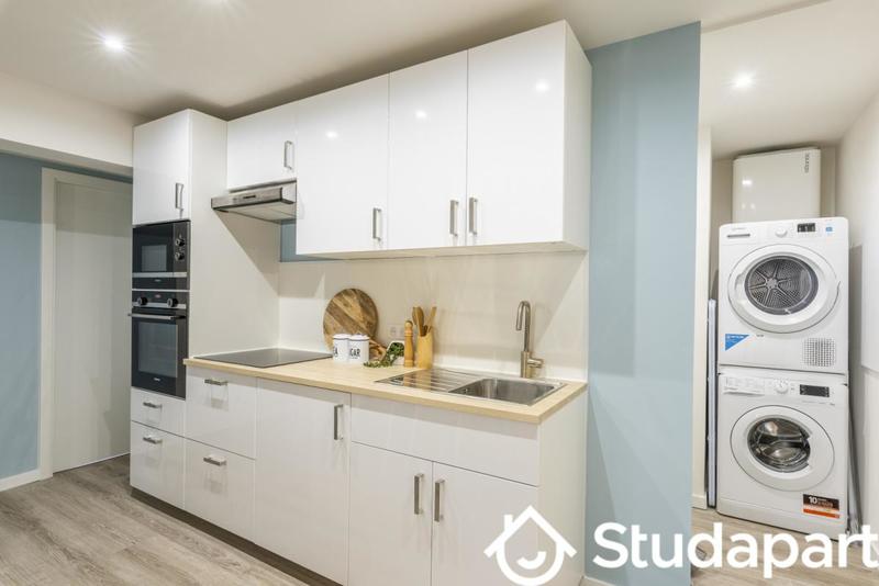 Chambre - 10 m² - 1 pièce