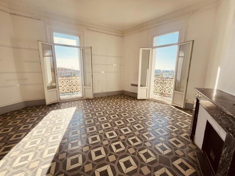 Appartement - 111 m² - 3 pièces