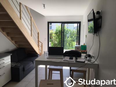 Chambre - 14 m² - 1 pièce