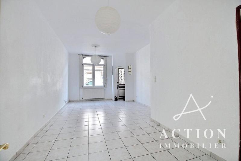 Maison - 98 m² - 5 pièces